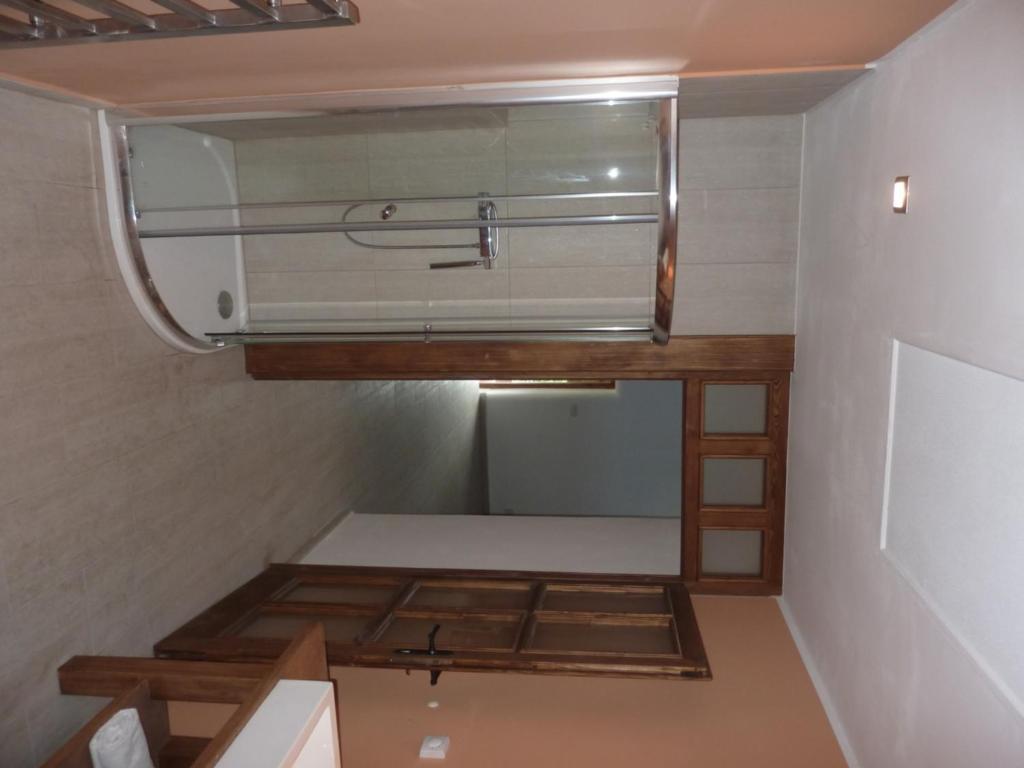 Holubnik Statecnych Zen Kralovych Hotell Luže Rom bilde