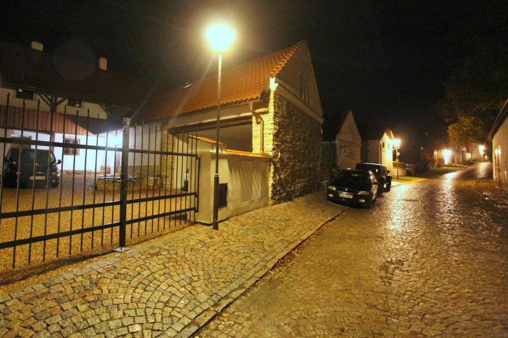 Holubnik Statecnych Zen Kralovych Hotell Luže Eksteriør bilde