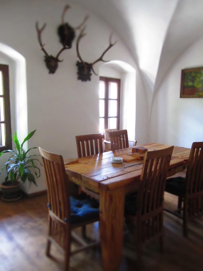 Holubnik Statecnych Zen Kralovych Hotell Luže Eksteriør bilde
