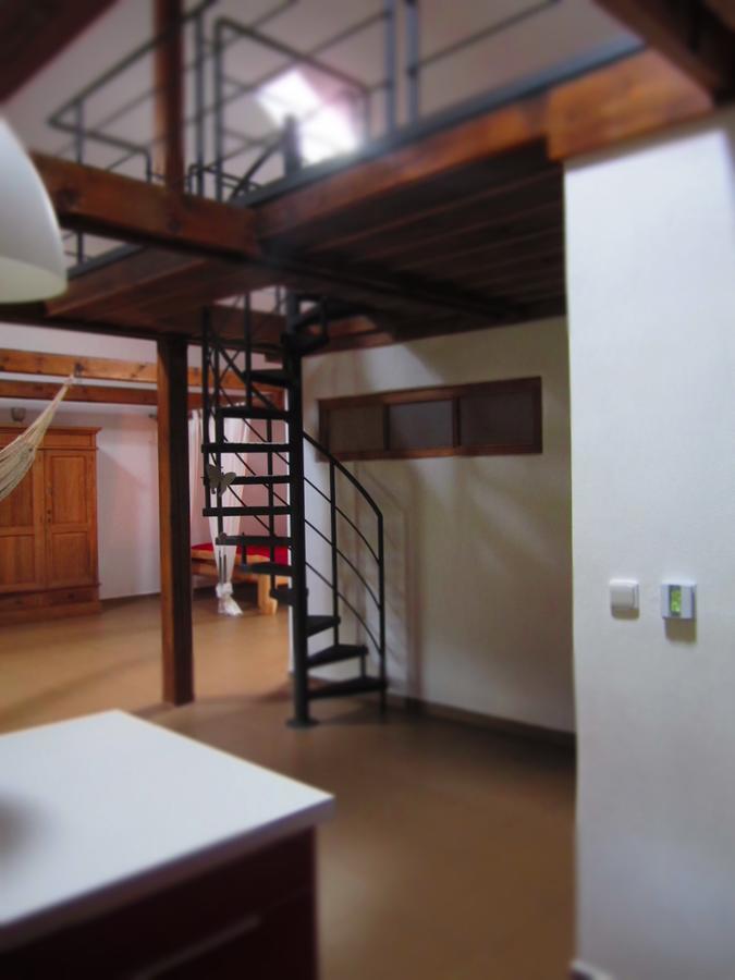 Holubnik Statecnych Zen Kralovych Hotell Luže Eksteriør bilde