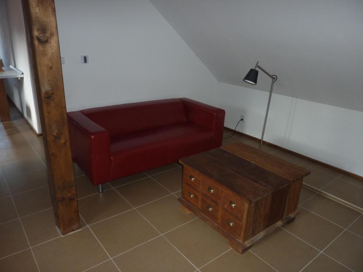 Holubnik Statecnych Zen Kralovych Hotell Luže Rom bilde